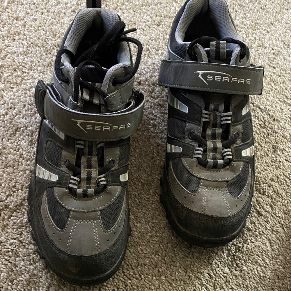 Men’s Serfas Bike Shoes 8.5